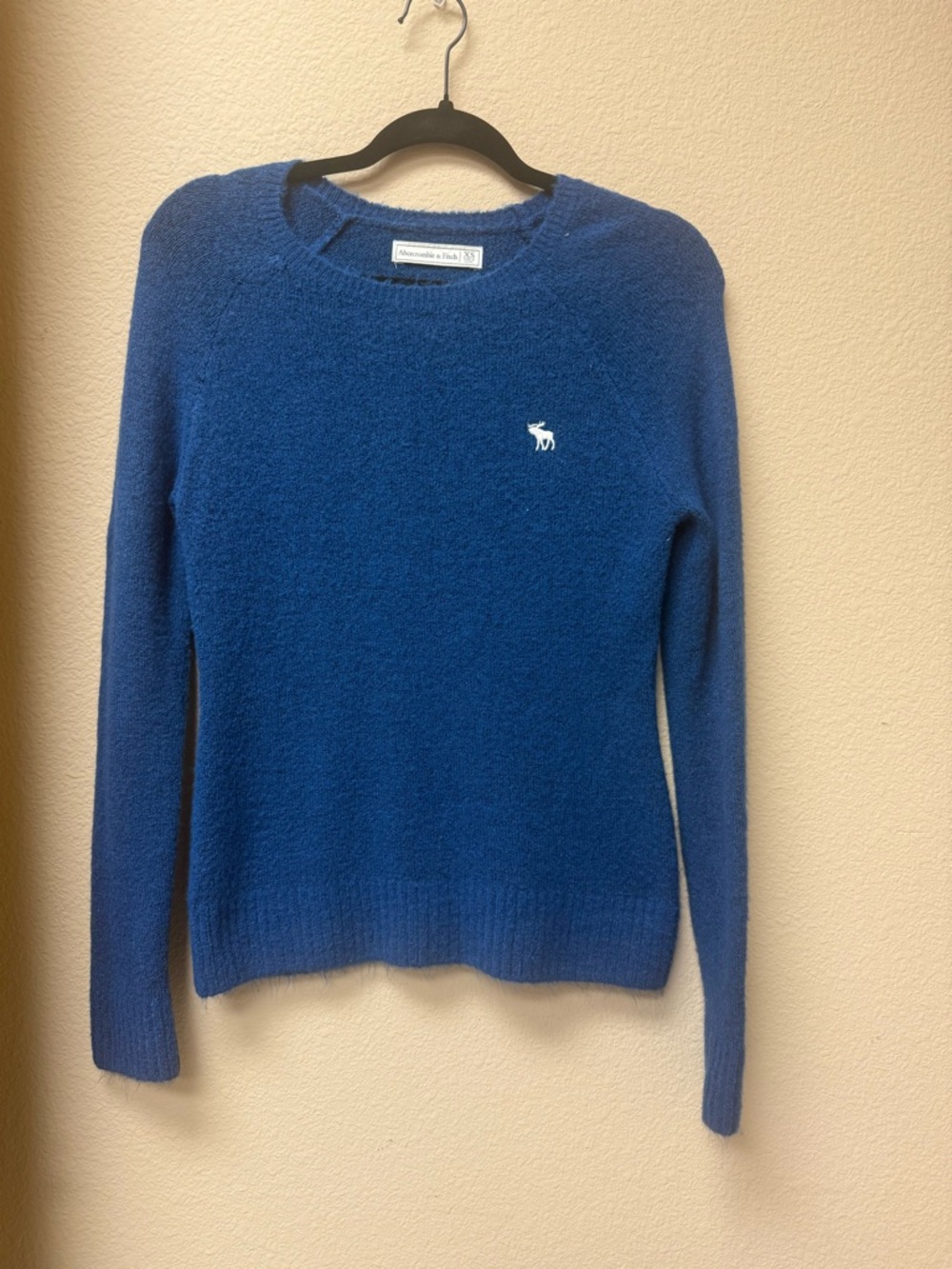 Abercrombie & Fitch Royal Blue Crewneck Sweater with Iconic Logo💙